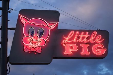 Little Pig Sign